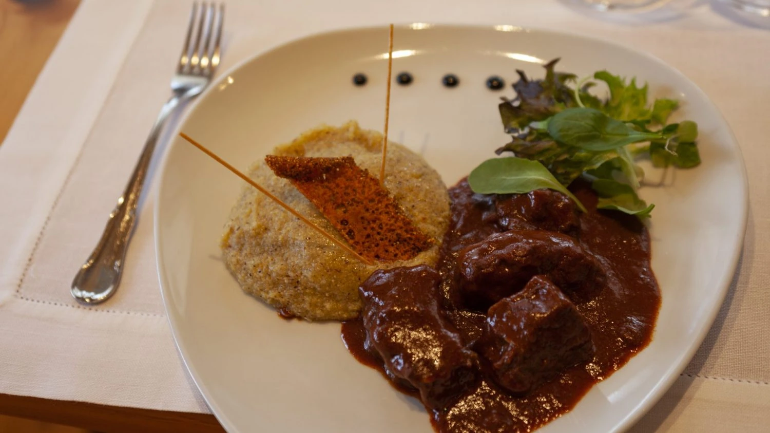 Fine dining tányér casino részletekkel